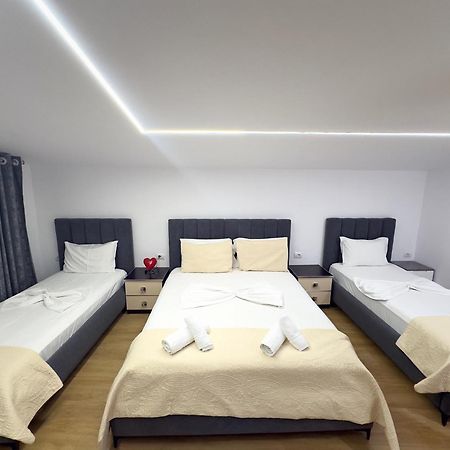Alesio Guest House Krujë Exteriér fotografie
