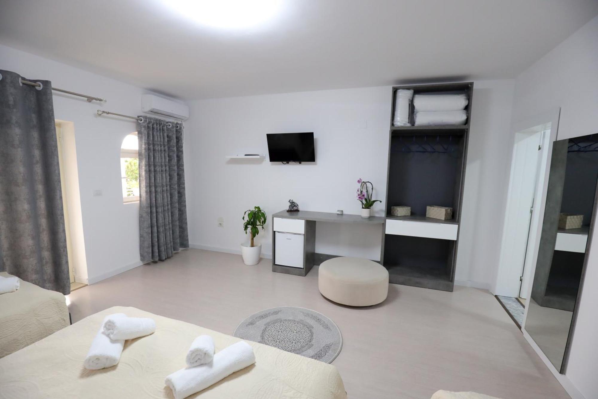 Alesio Guest House Krujë Exteriér fotografie